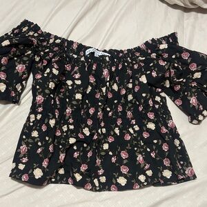 Off-Shoulder Floral Blouse in Black with Pink & Cream Roses